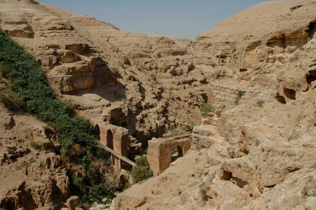 Hiking Wadi Qelt – St George Monastery | Israel Tours